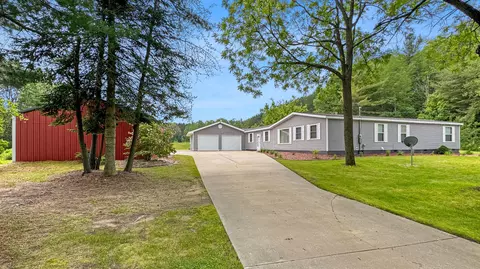 19731 20 Mile Road Rd, Tustin, MI 49688
