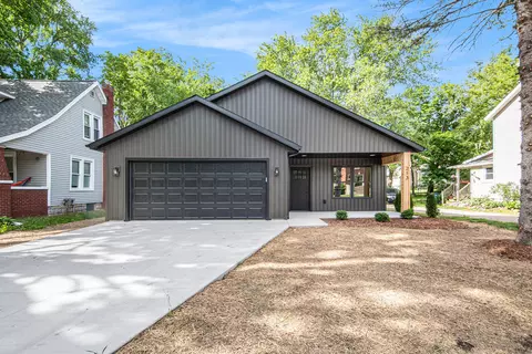 213 W Main St, Middleville, MI 49333