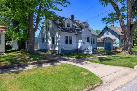 316 Jones Ave, South Haven, MI 49090