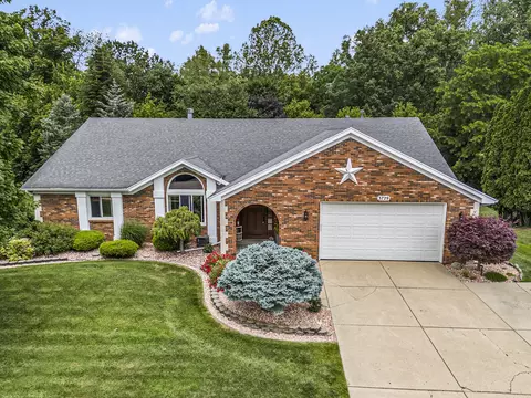3729 Iris Dr SW, Grandville, MI 49418