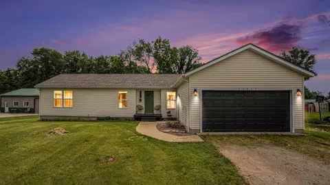 69867 Pamela Dr, Sturgis, MI 49091