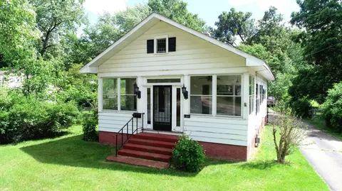 1661 W Michigan Ave, Battle Creek, MI 49037