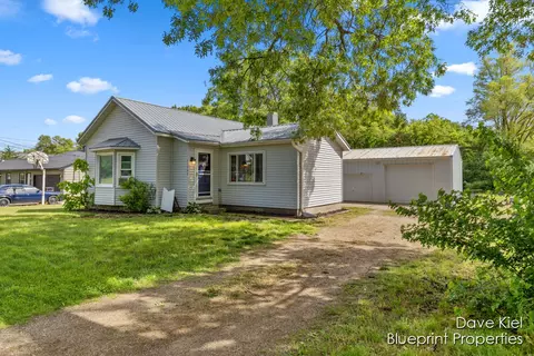 11567 Bowens Mill Rd, Middleville, MI 49333