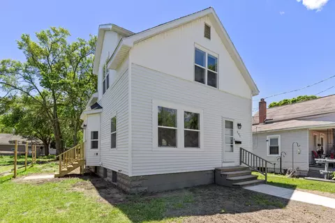 291 Washington, Muskegon, MI 49441