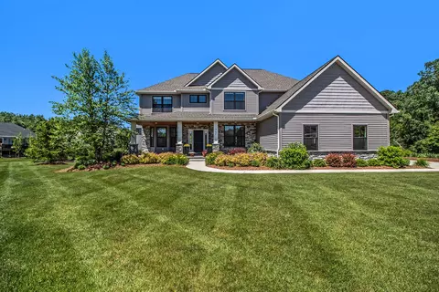 5192 Wimbledon Cir, Ann Arbor, MI 48108