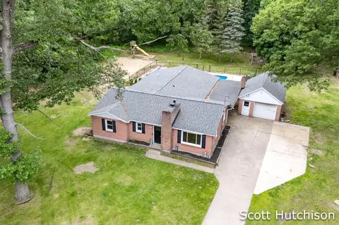 13163 Old 14 Mile Rd NE, Greenville, MI 48838