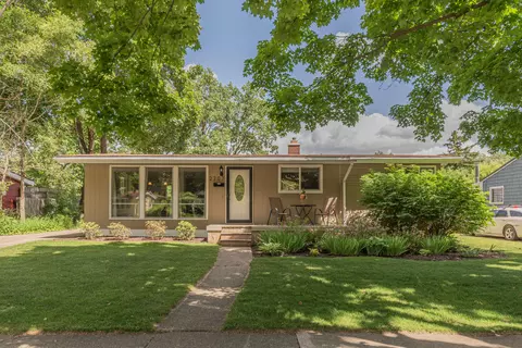 2707 Radcliffe Ave, Ann Arbor, MI 48104