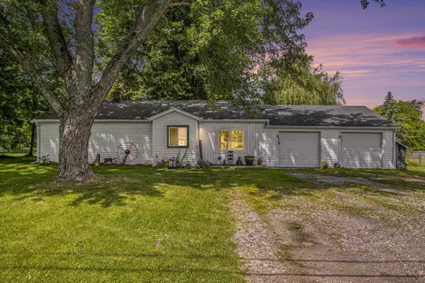 2295 Barber Rd, Hastings, MI 49058