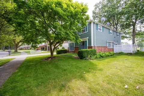 20404 Coachwood Rd, Riverview, MI 48193 photo 6