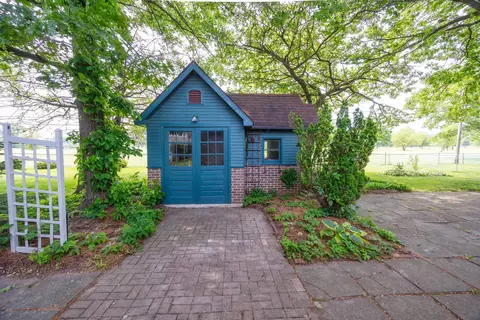 20404 Coachwood Rd, Riverview, MI 48193 photo 17