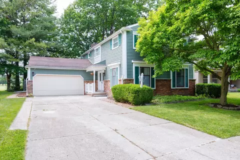 20404 Coachwood Rd, Riverview, MI 48193