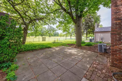20404 Coachwood Rd, Riverview, MI 48193 photo 16