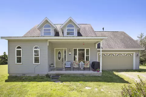 6857 Osborne Rd, Delton, MI 49046