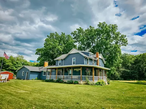 8271 Thorne Rd, Horton, MI 49246