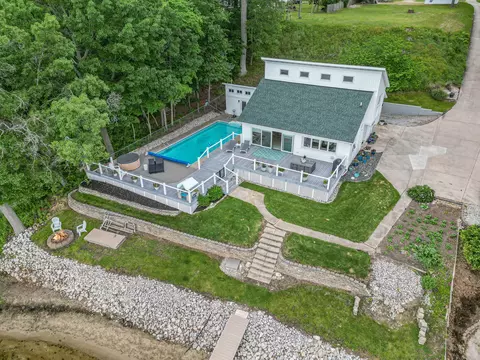 7726-7724 Old Channel Trl, Montague, MI 49437