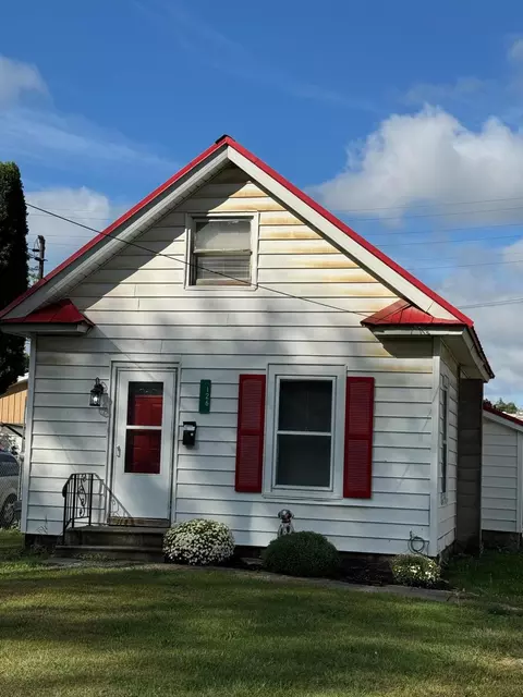 126 Willow St, Jackson, MI 49202 photo 2