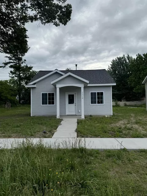 1510 Jiroch St, Muskegon, MI 49442