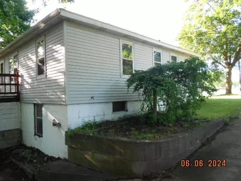 634 Upton Ave, Battle Creek, MI 49015 photo 4