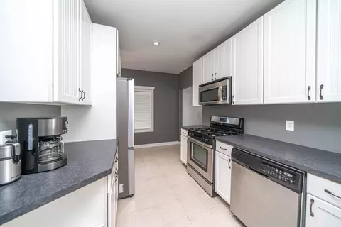 108 S Marshall Ave, Marshall, MI 49068 photo 5