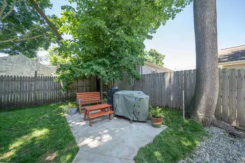 108 S Marshall Ave, Marshall, MI 49068 photo 11