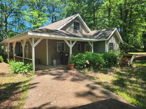 2121 Wolf Lake Dr, Baldwin, MI 49304 photo 5