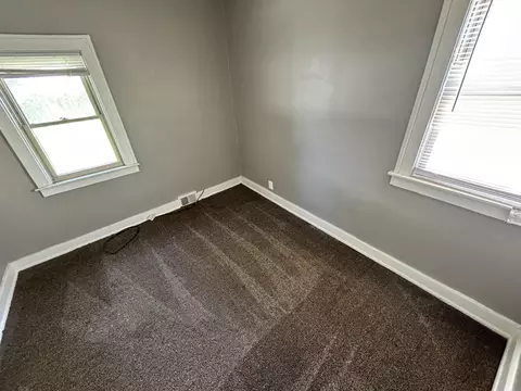 22469 Cushing Ave, Eastpointe, MI 48021 photo 5