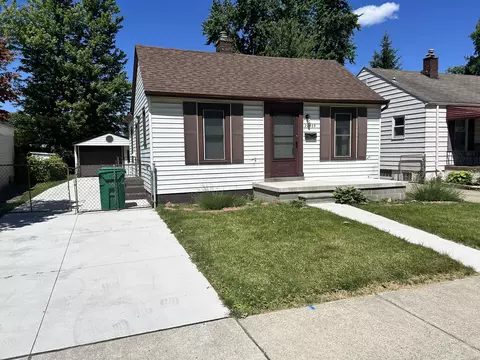 22469 Cushing Ave, Eastpointe, MI 48021