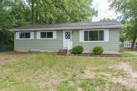164 Lily St, Paw Paw, MI 49079