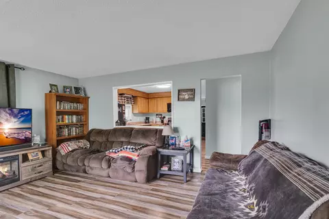 703 19th St, Jackson, MI 49203 photo 4