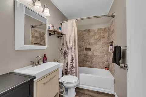 703 19th St, Jackson, MI 49203 photo 14