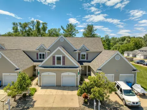 574 5th St, Michigan Center, MI 49254