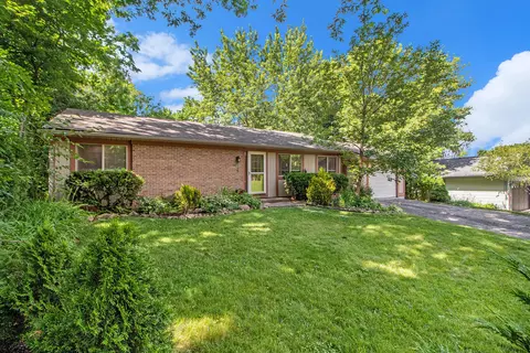 2115 Fulmer Ct, Ann Arbor, MI 48103