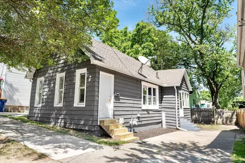 1254 Garfield Ave NW, Grand Rapids, MI 49504