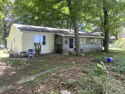 16500 Finch Rd, Marcellus, MI 49067