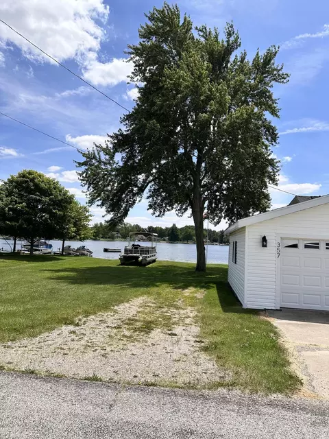 357-359 Plank Rd, Hudson, MI 49247 photo 9
