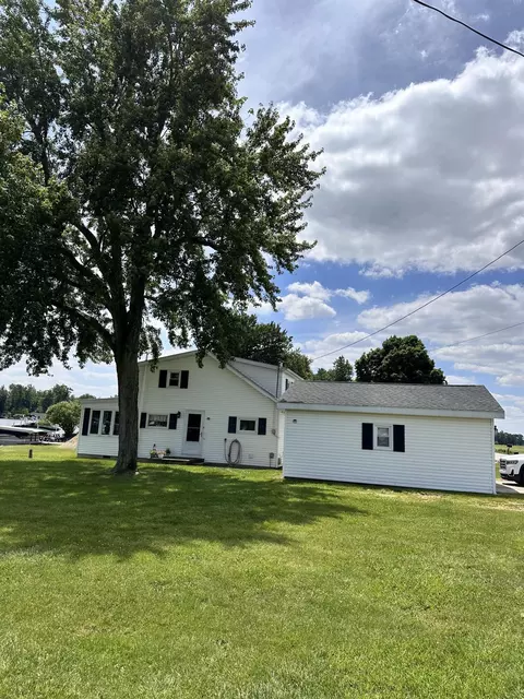 357-359 Plank Rd, Hudson, MI 49247 photo 3