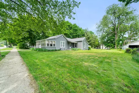 316 Union St, Plainwell, MI 49080 photo 12