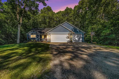 3811 24th St, Dorr, MI 49323