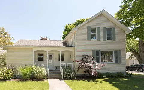 823 Court St, St. Joseph, MI 49085