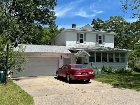 710 Center St, Muskegon, MI 49445