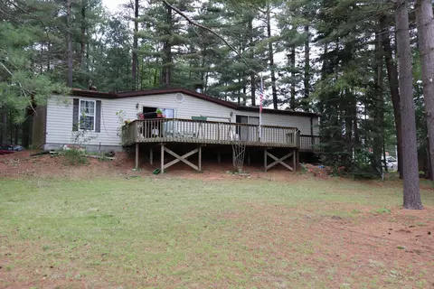 3622 Pinelands Rd, Gladwin, MI 48624