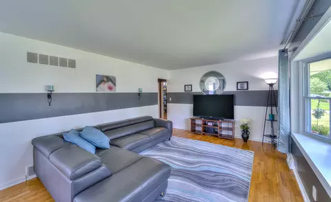 2719 Hillcrest Blvd, Jackson, MI 49203 photo 4