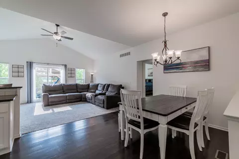 882 Henning St, Dundee, MI 48131 photo 7