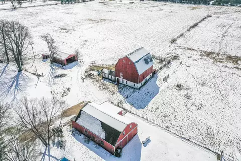 10689 N Reed Rd, Morley, MI 49336 photo 4