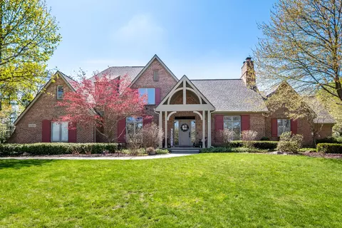 41489 Mission Ln, Novi, MI 48375