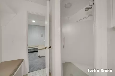 Bath - 650 Greentree Ln NE, Ada, MI 49301 photo 7 of 8