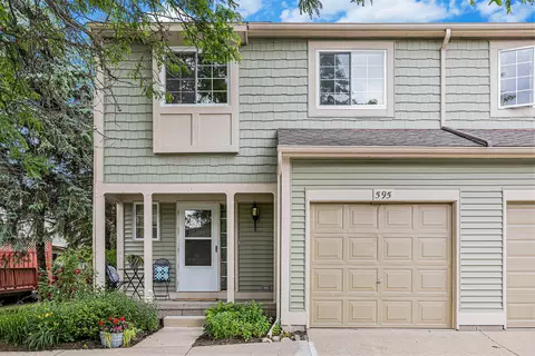 595 Liberty Pointe Dr, Ann Arbor, MI 48103