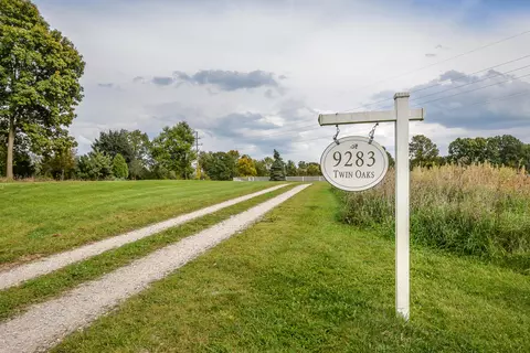 9283 Twin Oaks Dr, Dexter, MI 48130