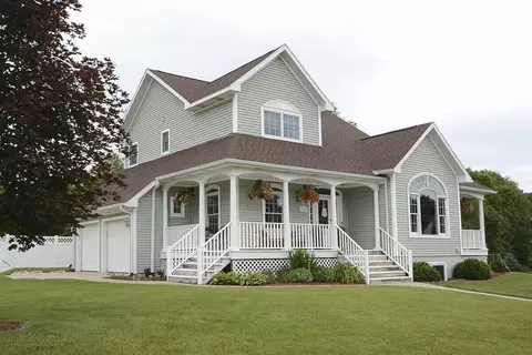 9887 Sundrop Ave, Galesburg, MI 49053