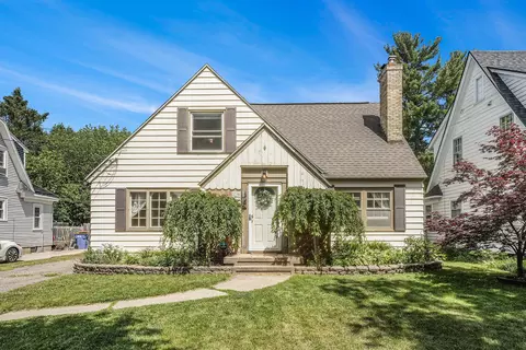 1746 Giddings Ave SE, Grand Rapids, MI 49507